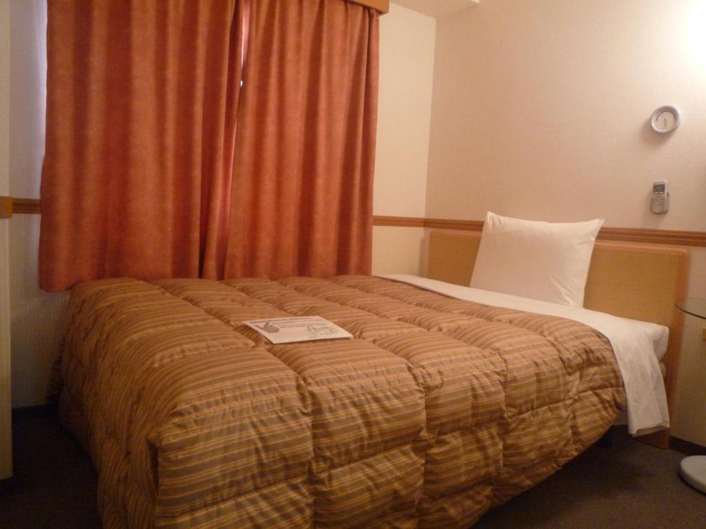 Toyoko Inn Hiroshima Heiwa-Odori Chambre photo