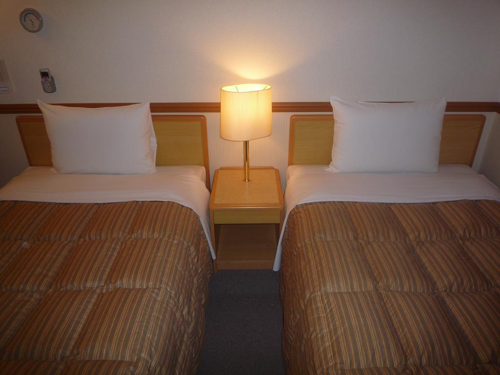 Toyoko Inn Hiroshima Heiwa-Odori Extérieur photo